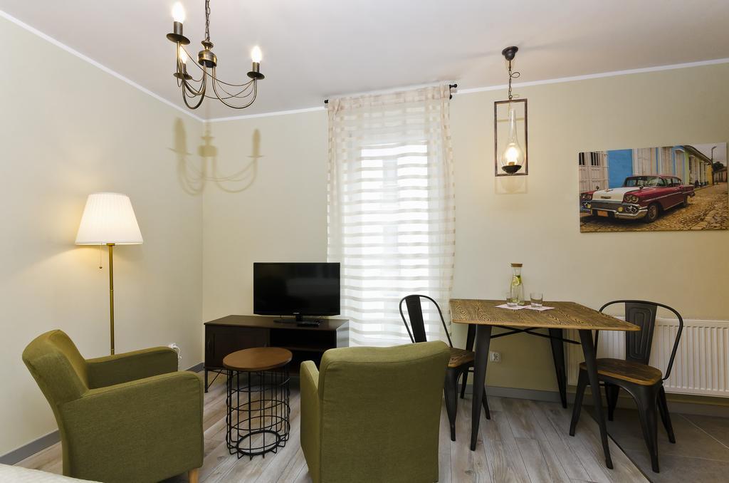 ורוצלב Aparthotel D&C Property Holdings מראה חיצוני תמונה