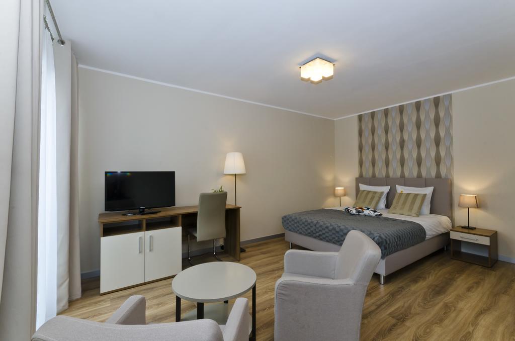 ורוצלב Aparthotel D&C Property Holdings מראה חיצוני תמונה